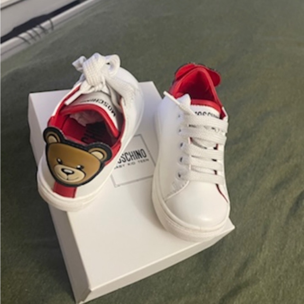 Moschino sneakers
